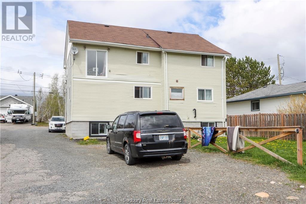 1663 Wendy Street, Val Caron, Ontario  P3L 1N9 - Photo 43 - 2126694