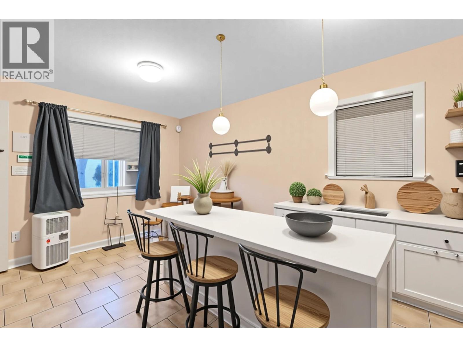 7332 1st Street, Burnaby, British Columbia  V3N 3S8 - Photo 22 - R3097444