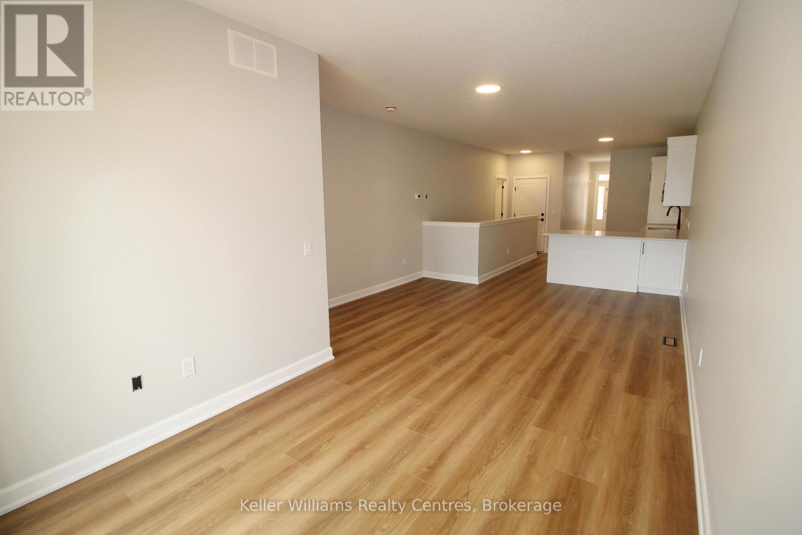 #2 260 7th Street, Hanover, Ontario  N4N 1G9 - Photo 11 - X12437756