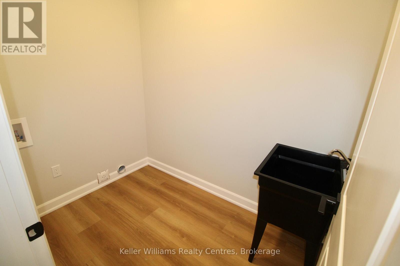 #2 260 7th Street, Hanover, Ontario  N4N 1G9 - Photo 16 - X12437756