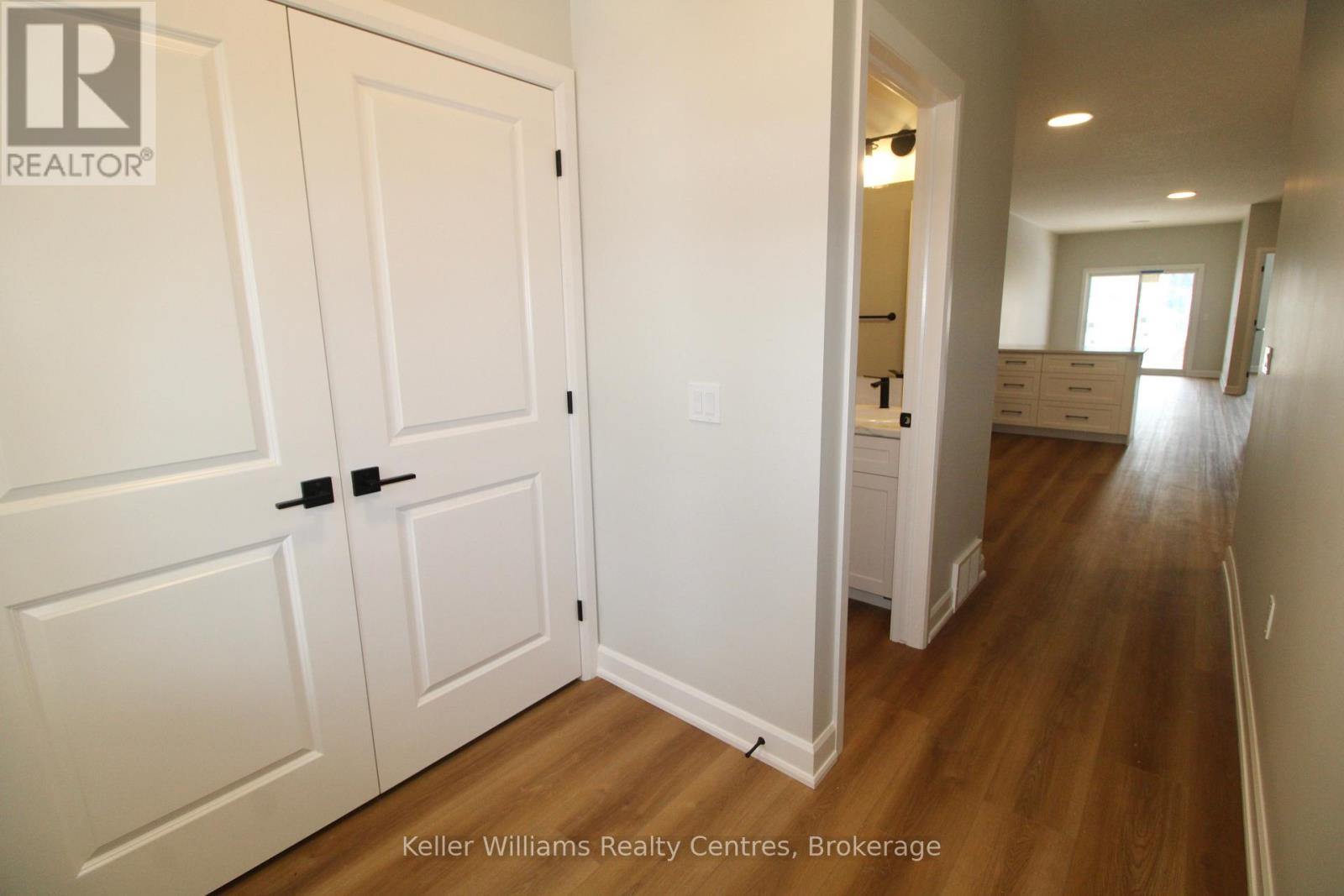 #2 260 7th Street, Hanover, Ontario  N4N 1G9 - Photo 5 - X12437756