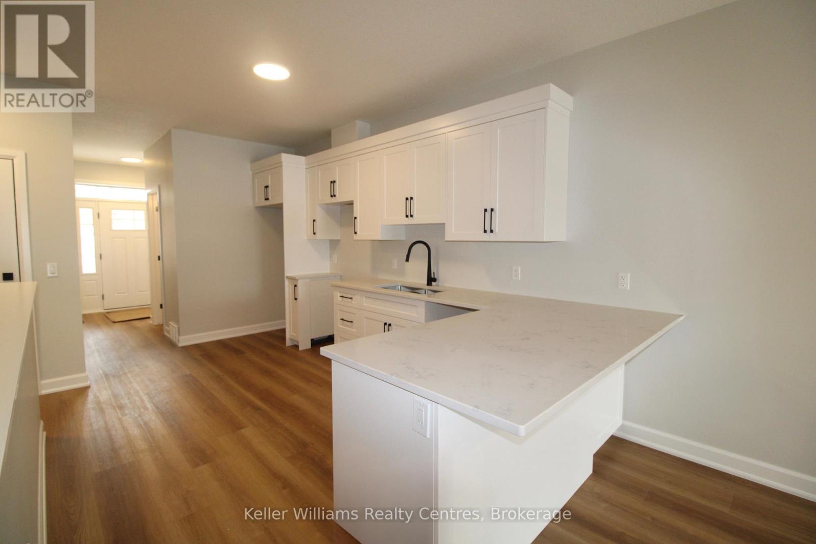 #2 260 7th Street, Hanover, Ontario  N4N 1G9 - Photo 9 - X12437756