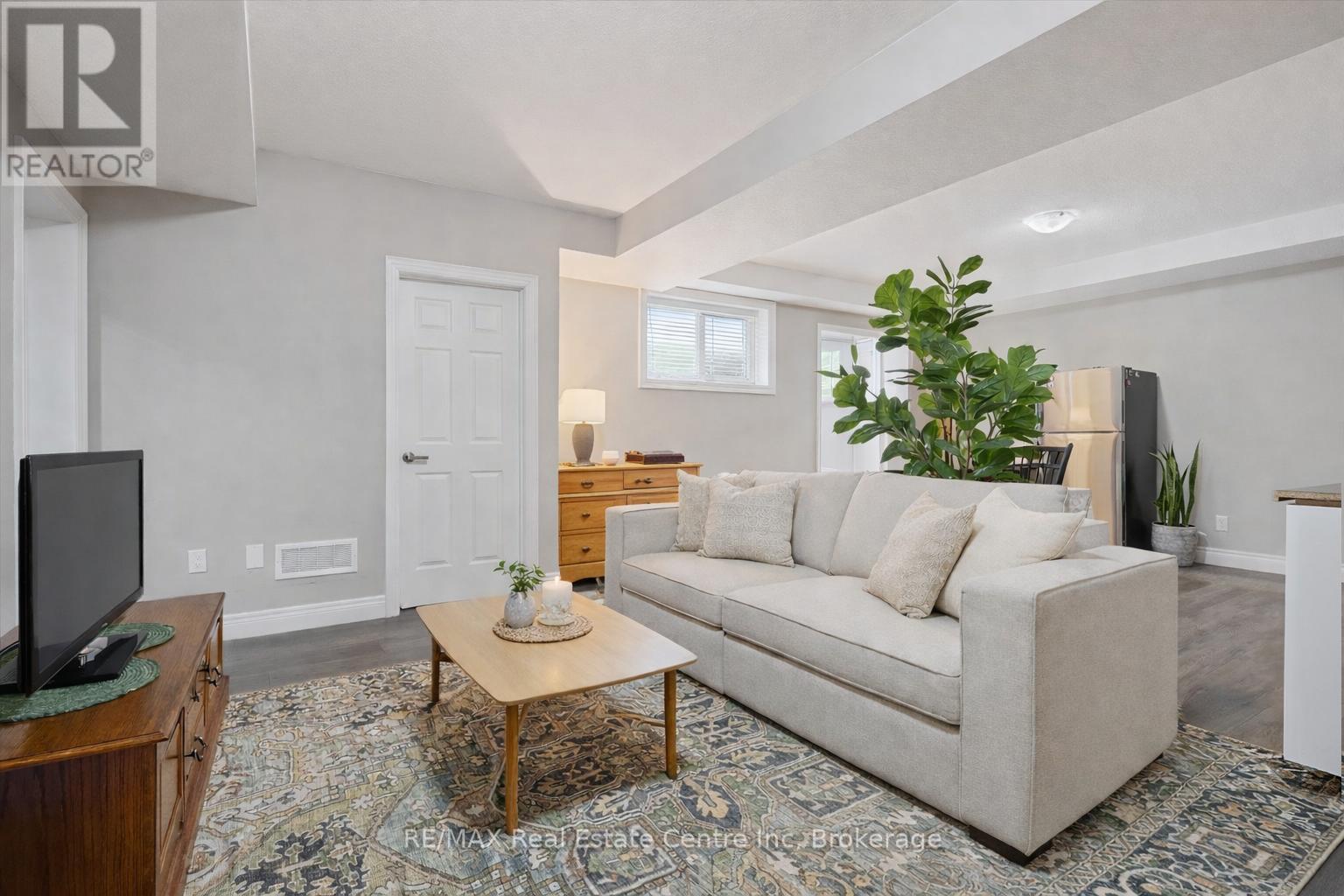 187 Ambrous Crescent, Guelph, Ontario  N1G 0G3 - Photo 34 - X12856774