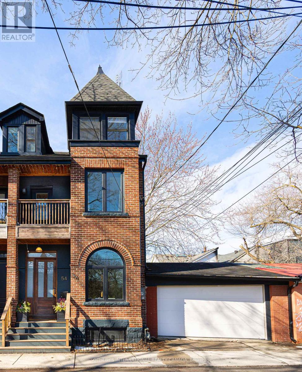 <div class="slider-price">$2,495,000</div><p>54 Stanley Terrace Avenue, Toronto, Ontario</p>