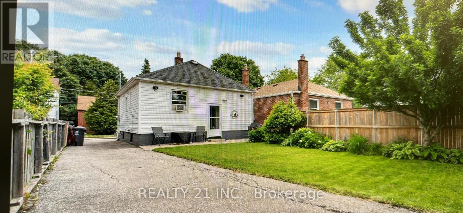 (Main) - 60 Phillip Avenue, Toronto, Ontario  M1N 3R2 - Photo 17 - E12862720