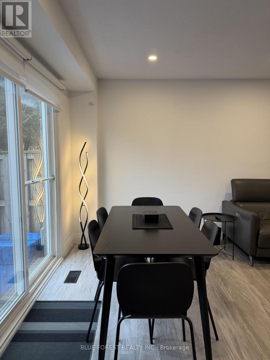 4 - 70 Fiddlers Green Road E, London North, Ontario  N6H 4R4 - Photo 6 - X12862626