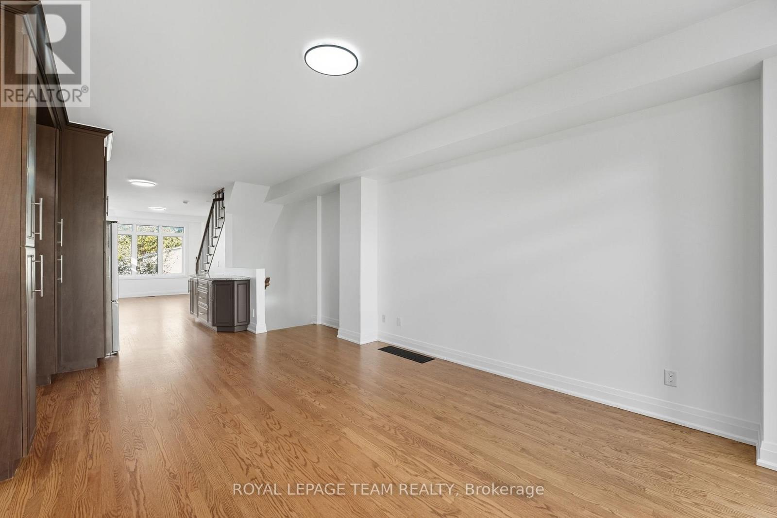 1512 Clementine Boulevard, Ottawa, Ontario  K1H 8E9 - Photo 14 - X12703476