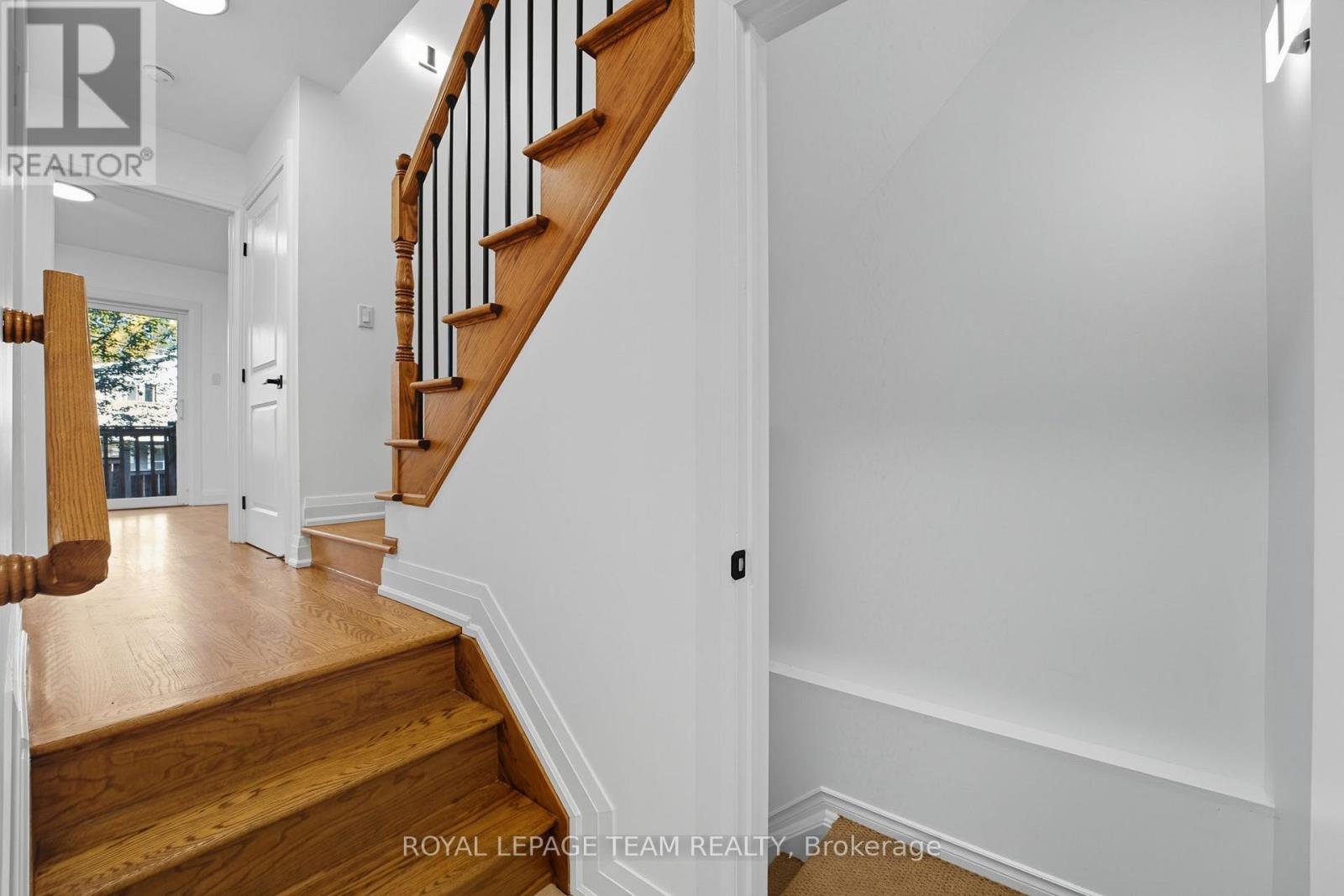 1512 Clementine Boulevard, Ottawa, Ontario  K1H 8E9 - Photo 6 - X12703476