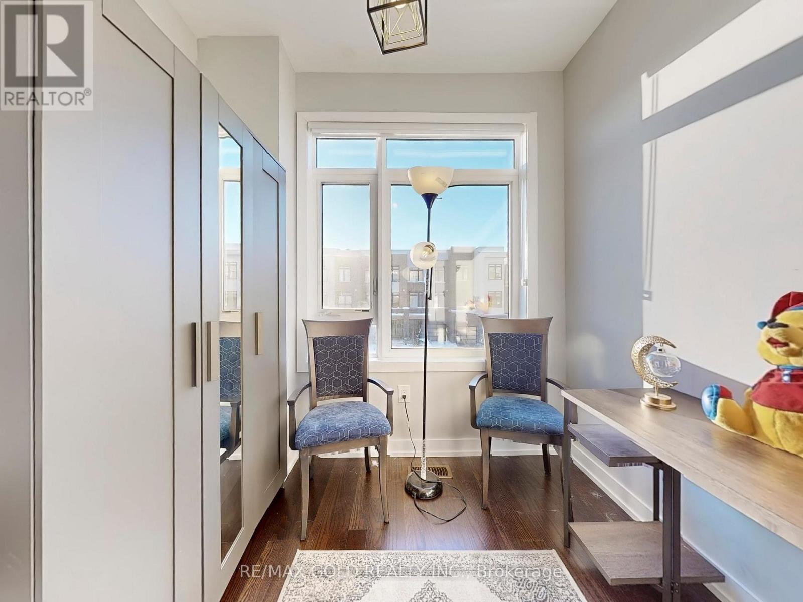 3 Glenngarry Crescent, Vaughan, Ontario  L6A 4Z4 - Photo 11 - N12862708