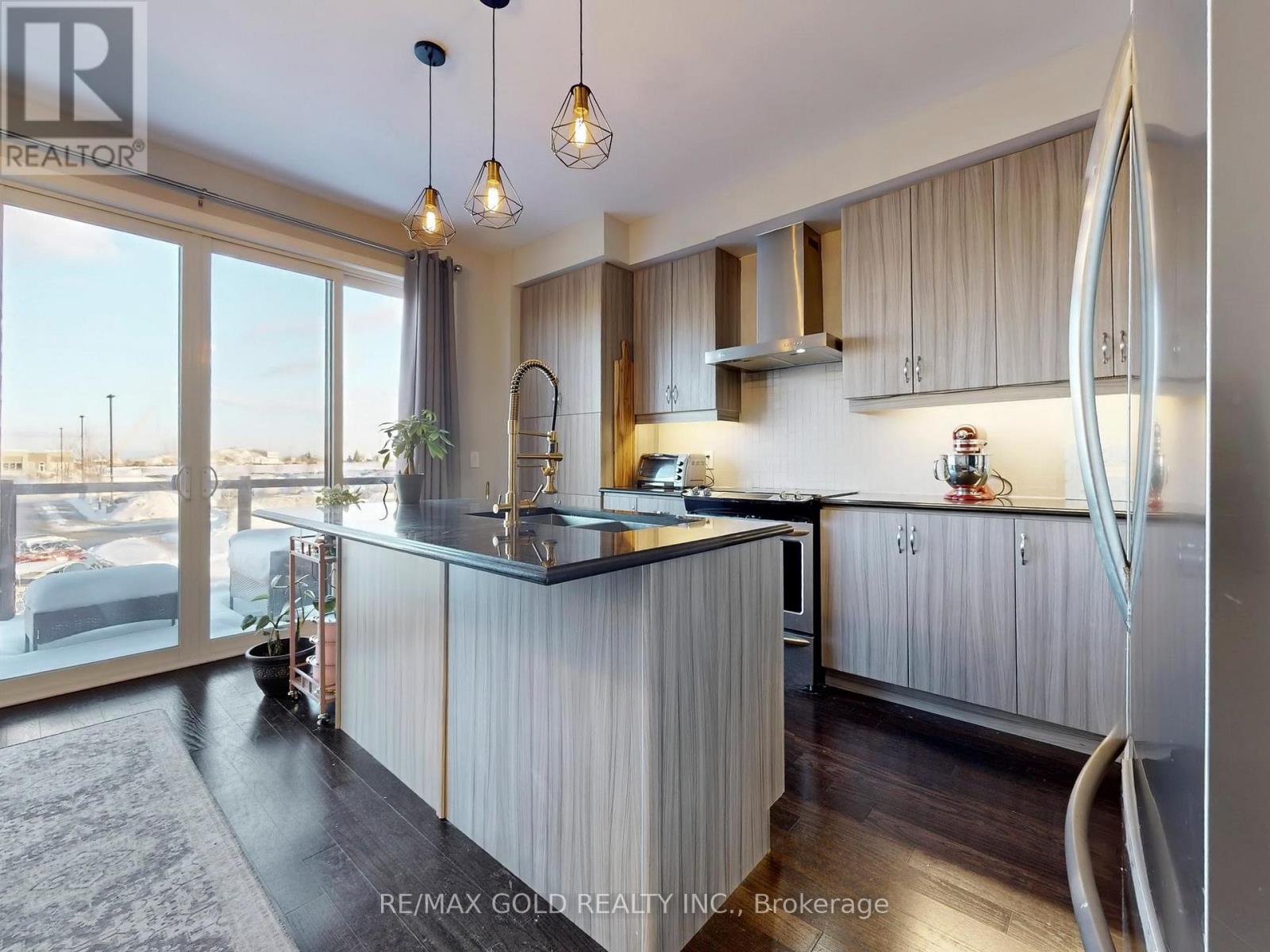 3 Glenngarry Crescent, Vaughan, Ontario  L6A 4Z4 - Photo 13 - N12862708