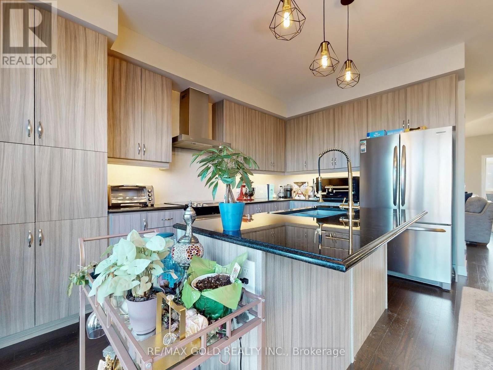 3 Glenngarry Crescent, Vaughan, Ontario  L6A 4Z4 - Photo 15 - N12862708