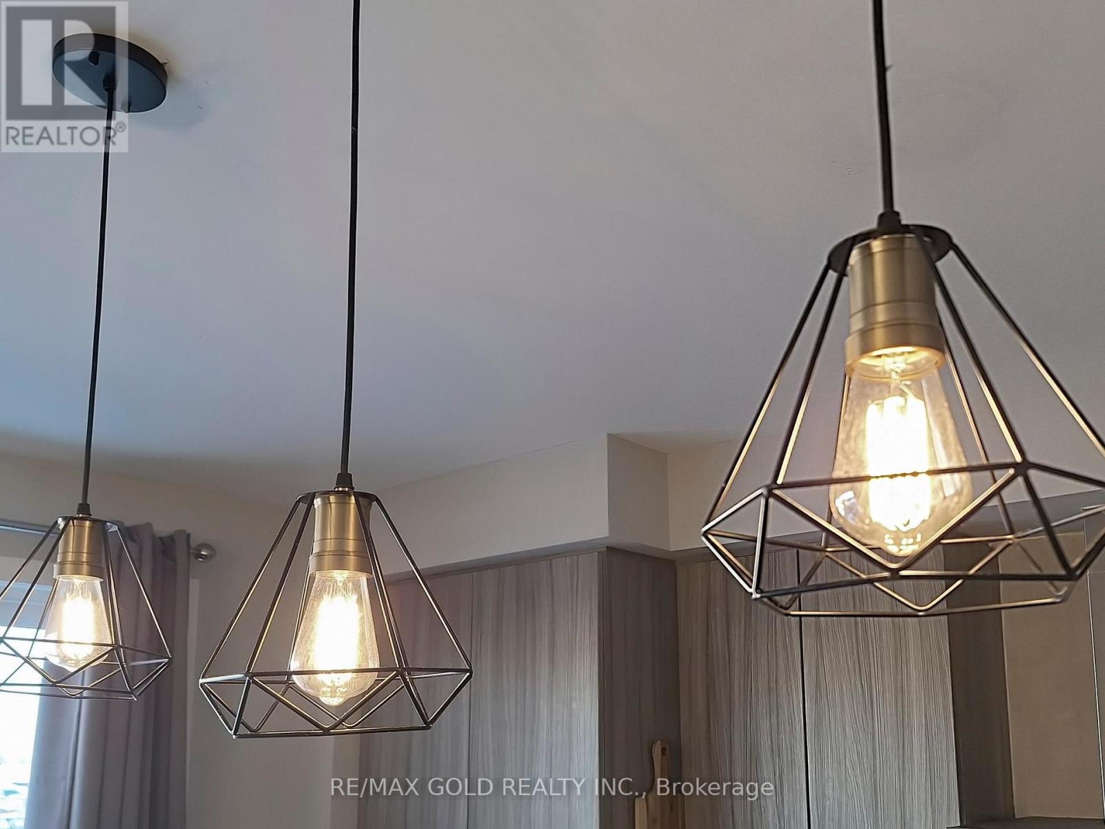 3 Glenngarry Crescent, Vaughan, Ontario  L6A 4Z4 - Photo 19 - N12862708