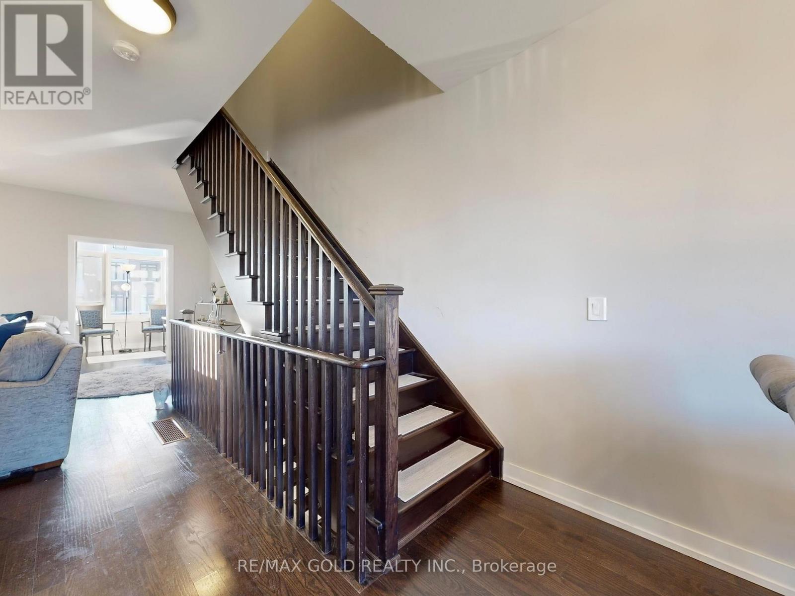 3 Glenngarry Crescent, Vaughan, Ontario  L6A 4Z4 - Photo 26 - N12862708