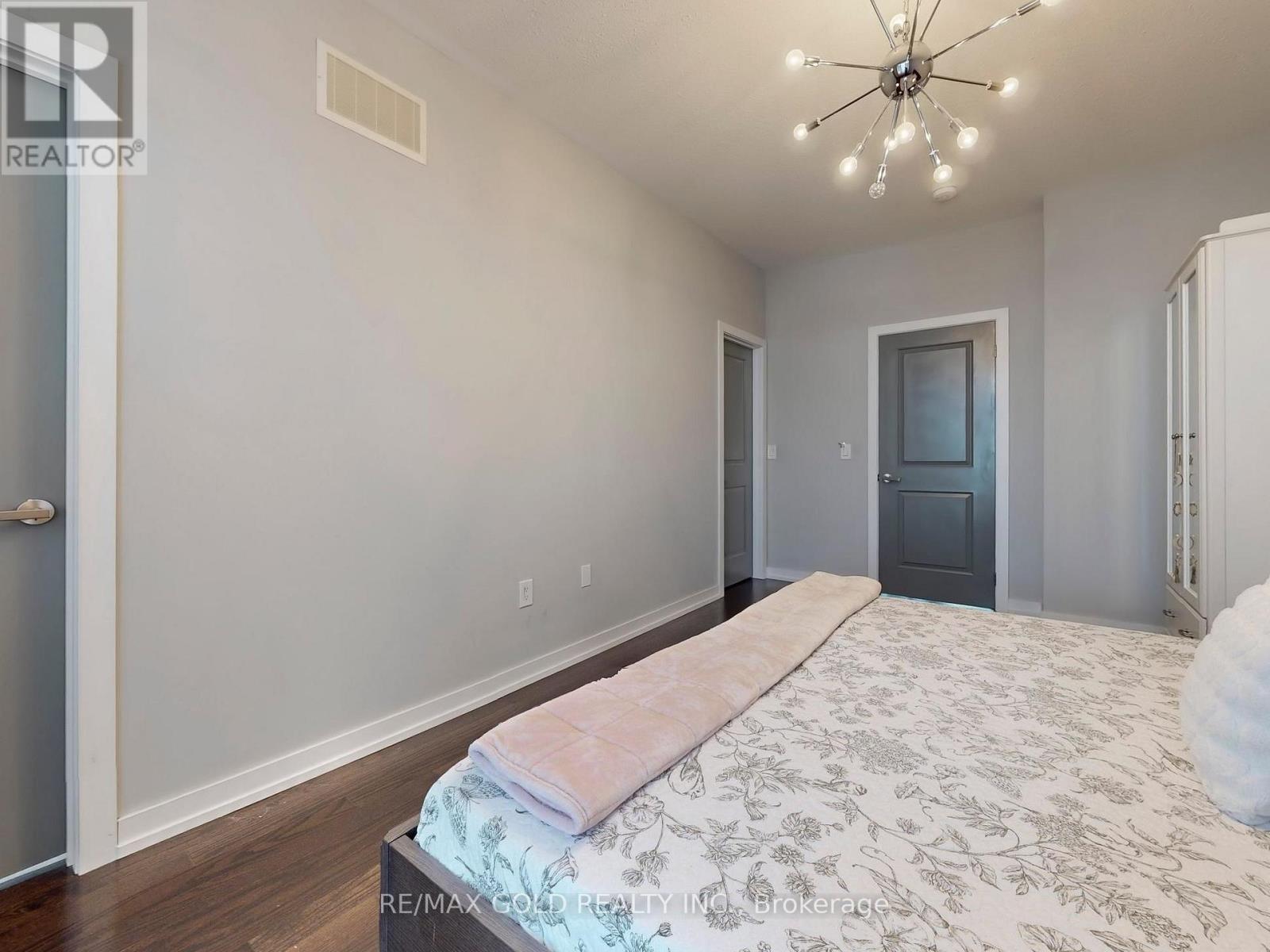 3 Glenngarry Crescent, Vaughan, Ontario  L6A 4Z4 - Photo 32 - N12862708