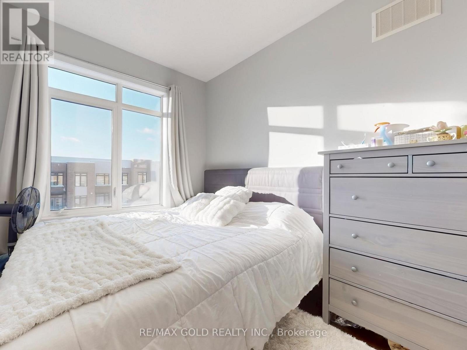 3 Glenngarry Crescent, Vaughan, Ontario  L6A 4Z4 - Photo 36 - N12862708