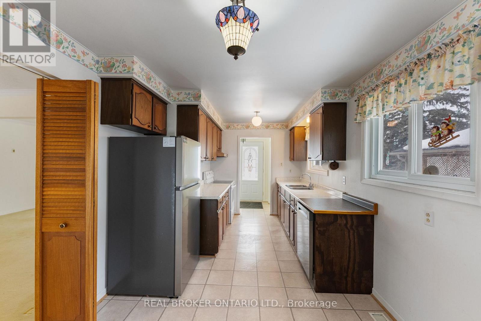 5 Joseph Street, Uxbridge, Ontario  L9P 1H9 - Photo 6 - N12862718