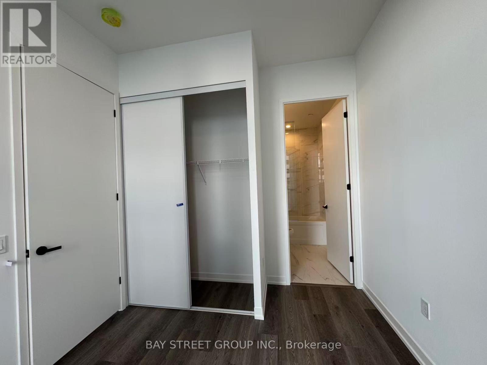 601 - 8 Interchang Way, Vaughan (Vaughan Corporate Centre), Ontario  L4K 0R2 - Photo 4 - N12862790