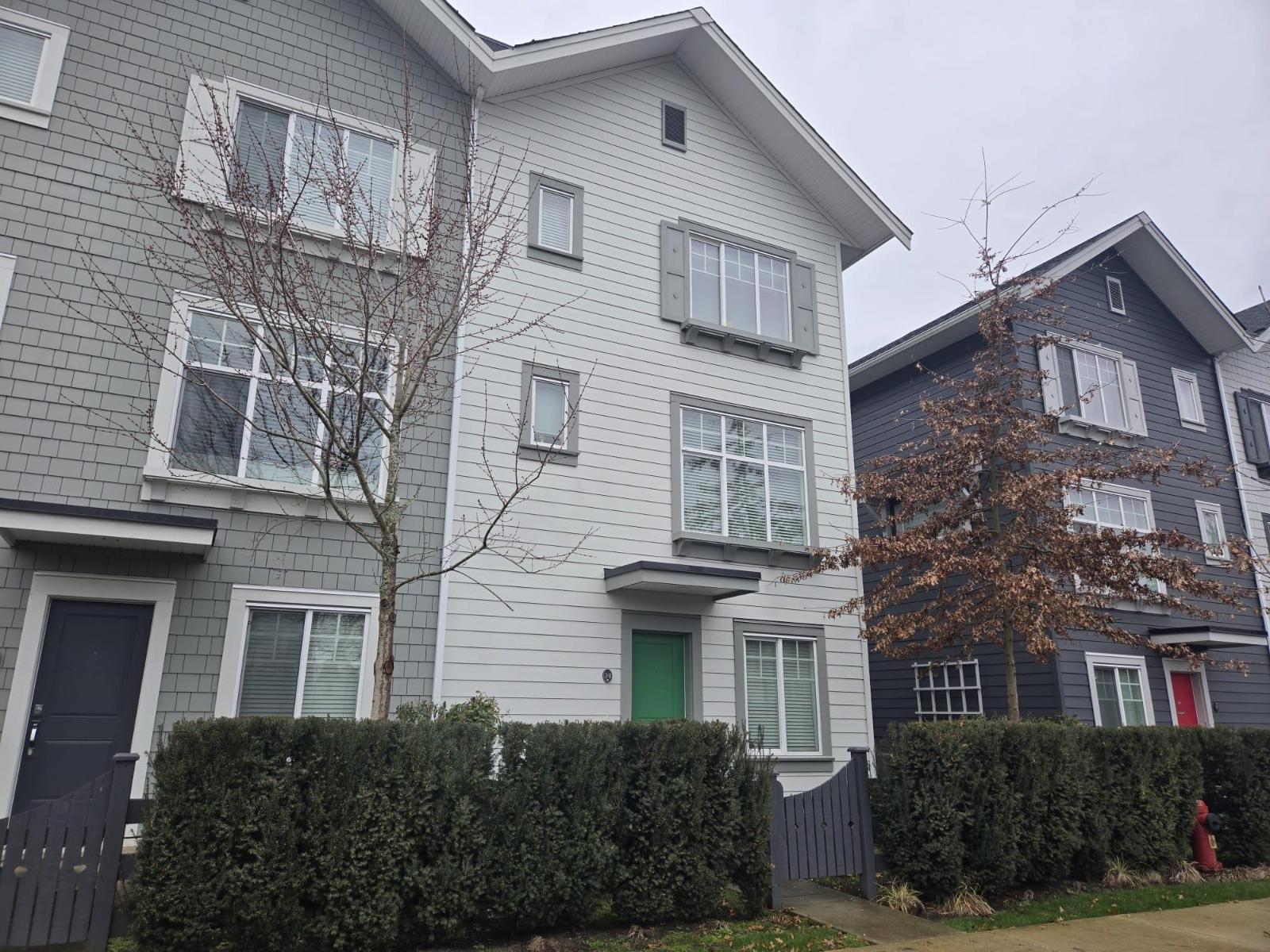 24 15489 99a Avenue, Surrey, British Columbia  V3R 0G9 - Photo 1 - R3097499