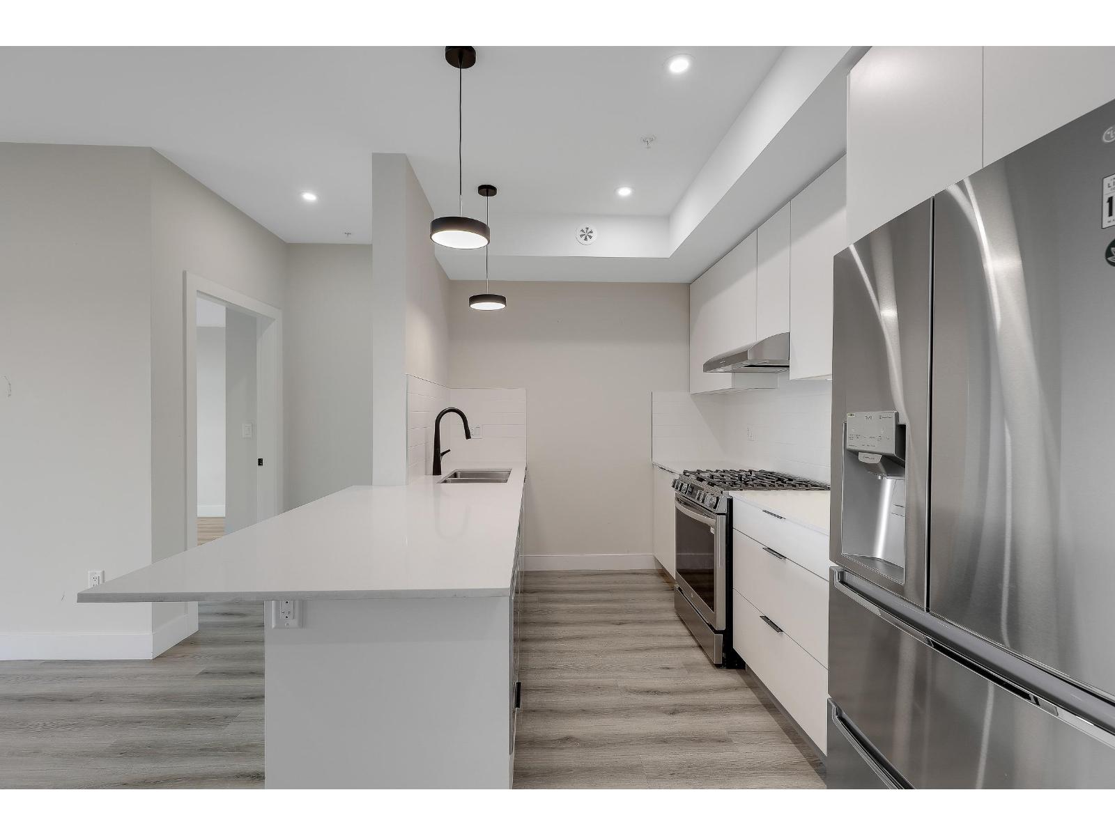 505 6285 King George Boulevard, Surrey, British Columbia  V3X 0L3 - Photo 12 - R3097461