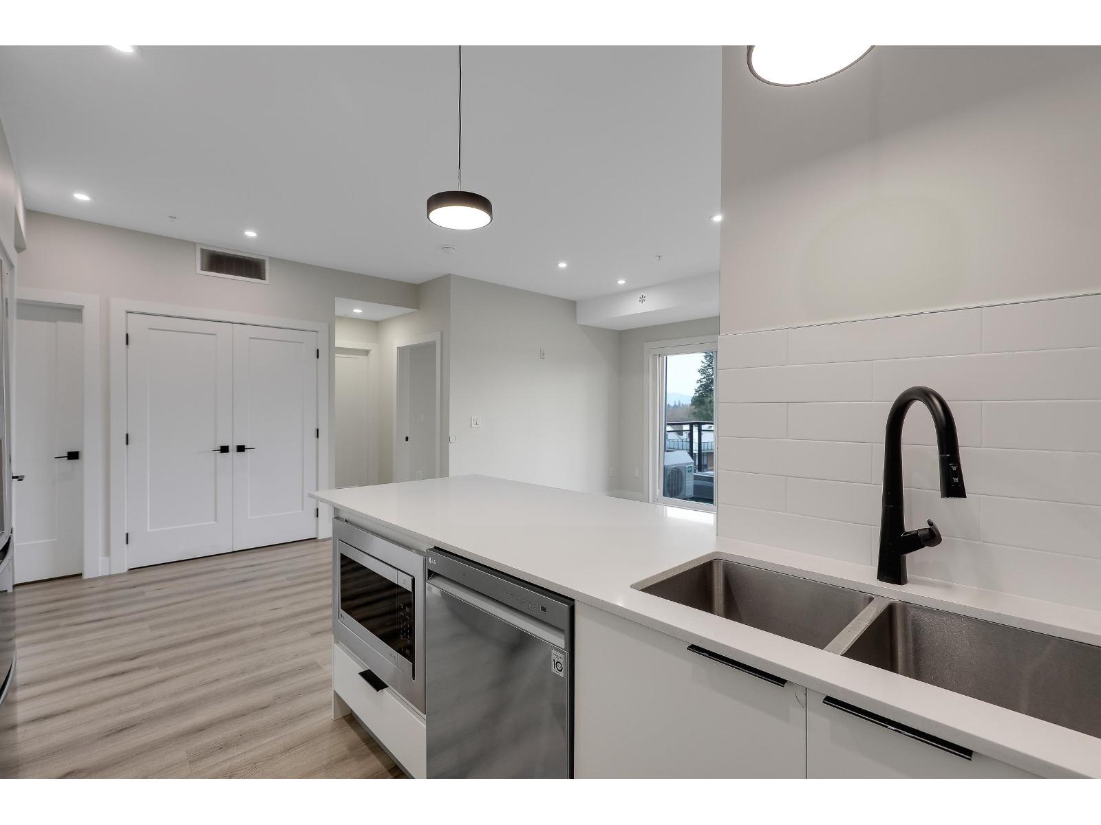 505 6285 King George Boulevard, Surrey, British Columbia  V3X 0L3 - Photo 15 - R3097461