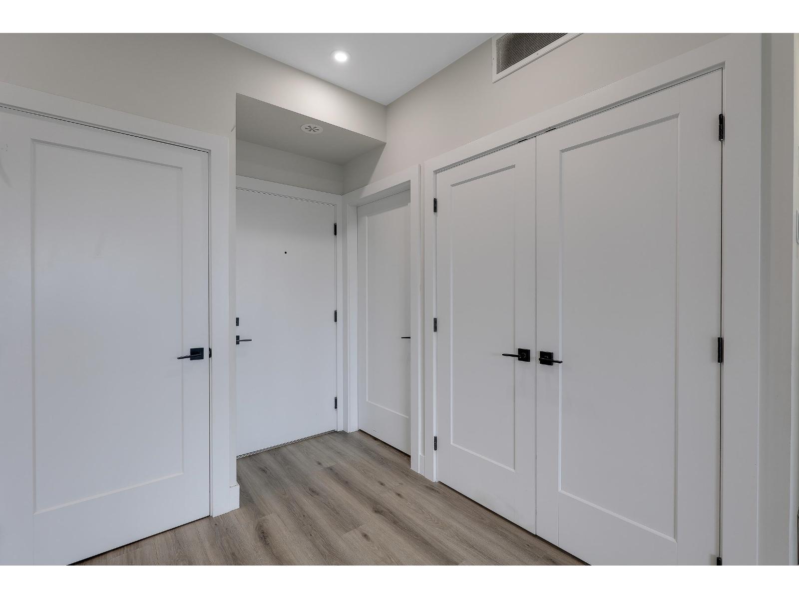 505 6285 King George Boulevard, Surrey, British Columbia  V3X 0L3 - Photo 9 - R3097461