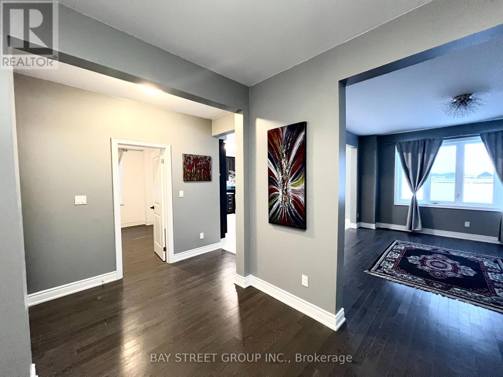 4 Middleton Drive, Wasaga Beach, Ontario  L9Z 0K9 - Photo 11 - S12862696