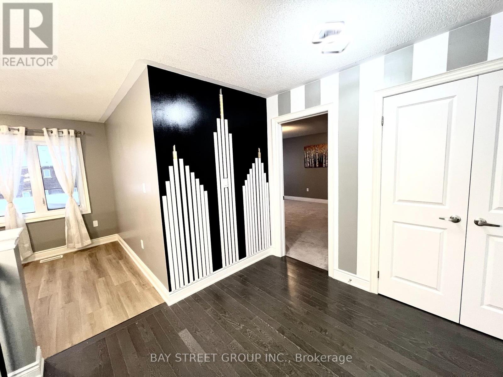 4 Middleton Drive, Wasaga Beach, Ontario  L9Z 0K9 - Photo 23 - S12862696