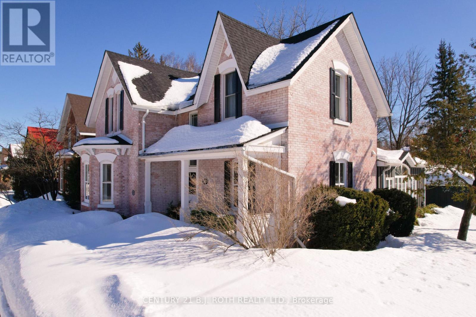 90 Cumberland Street, Barrie (Allandale), Ontario  L4N 2P7 - Photo 2 - S12862764