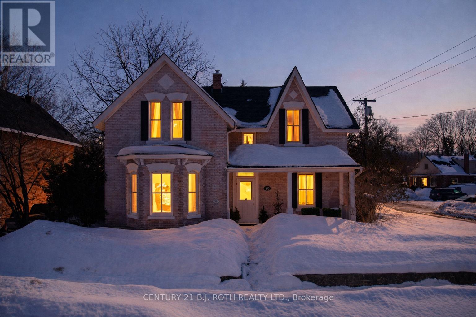 90 Cumberland Street, Barrie (Allandale), Ontario  L4N 2P7 - Photo 3 - S12862764