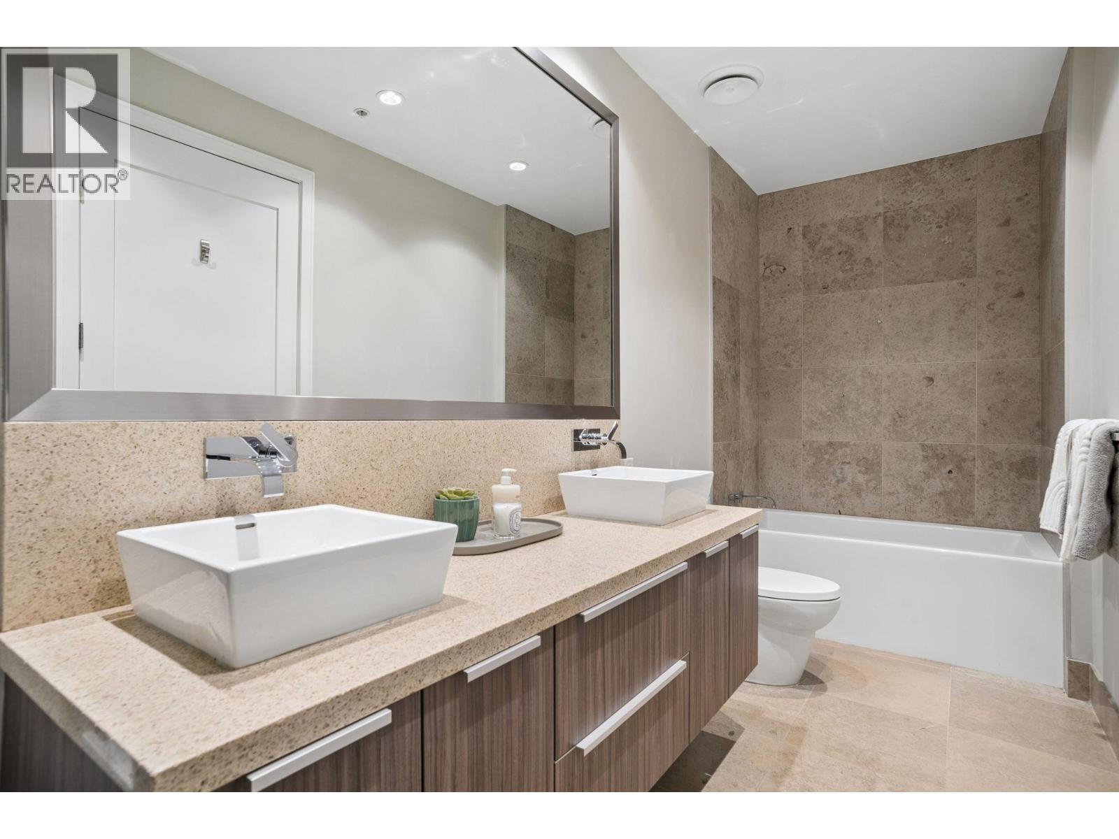 102 128 Athletes Way, Vancouver, British Columbia  V5Y 0B5 - Photo 24 - R3097452