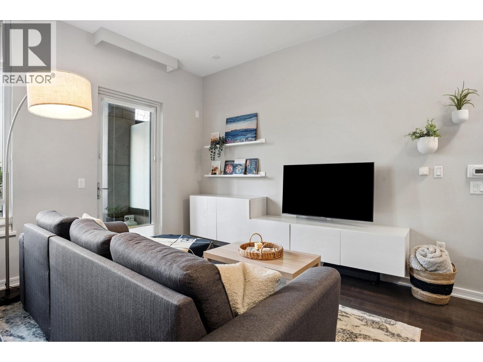 102 128 Athletes Way, Vancouver, British Columbia  V5Y 0B5 - Photo 7 - R3097452