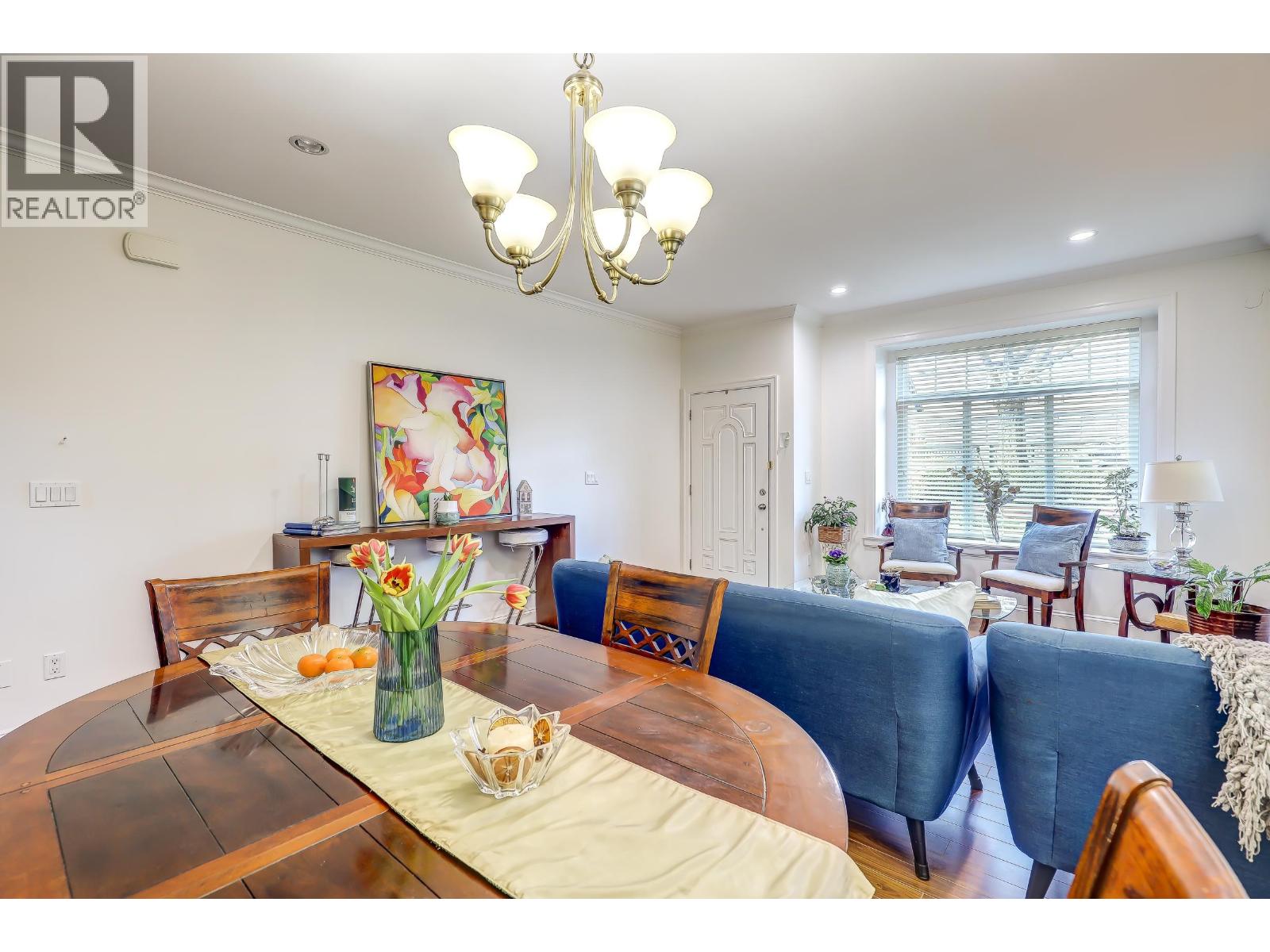 7448 17th Ave Avenue, Burnaby, British Columbia  V3N 1L4 - Photo 12 - R3097215