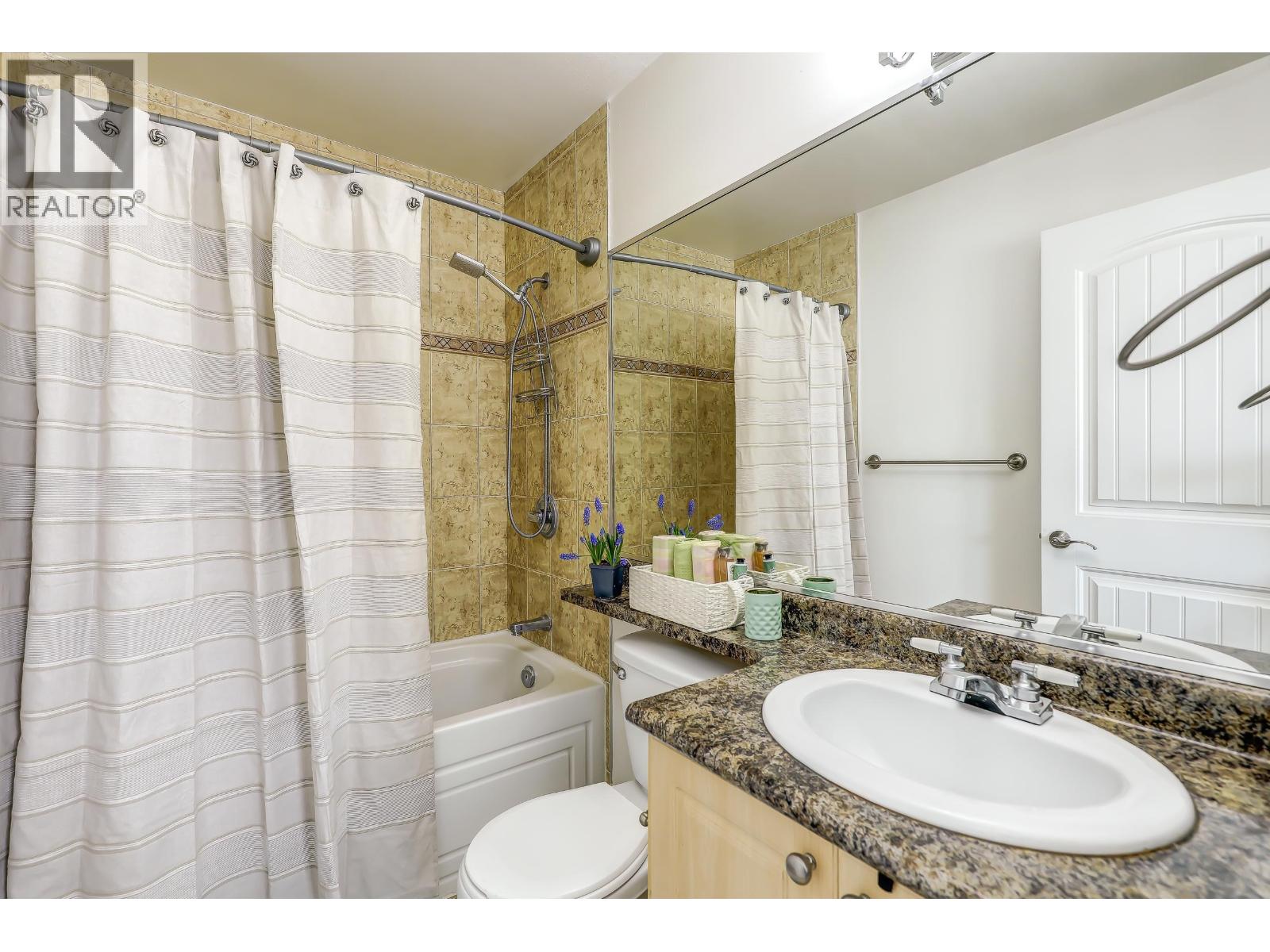 7448 17th Ave Avenue, Burnaby, British Columbia  V3N 1L4 - Photo 29 - R3097215