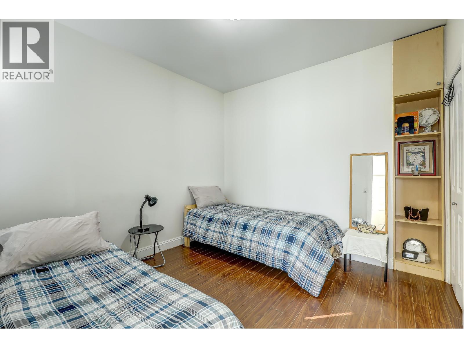 7448 17th Ave Avenue, Burnaby, British Columbia  V3N 1L4 - Photo 33 - R3097215