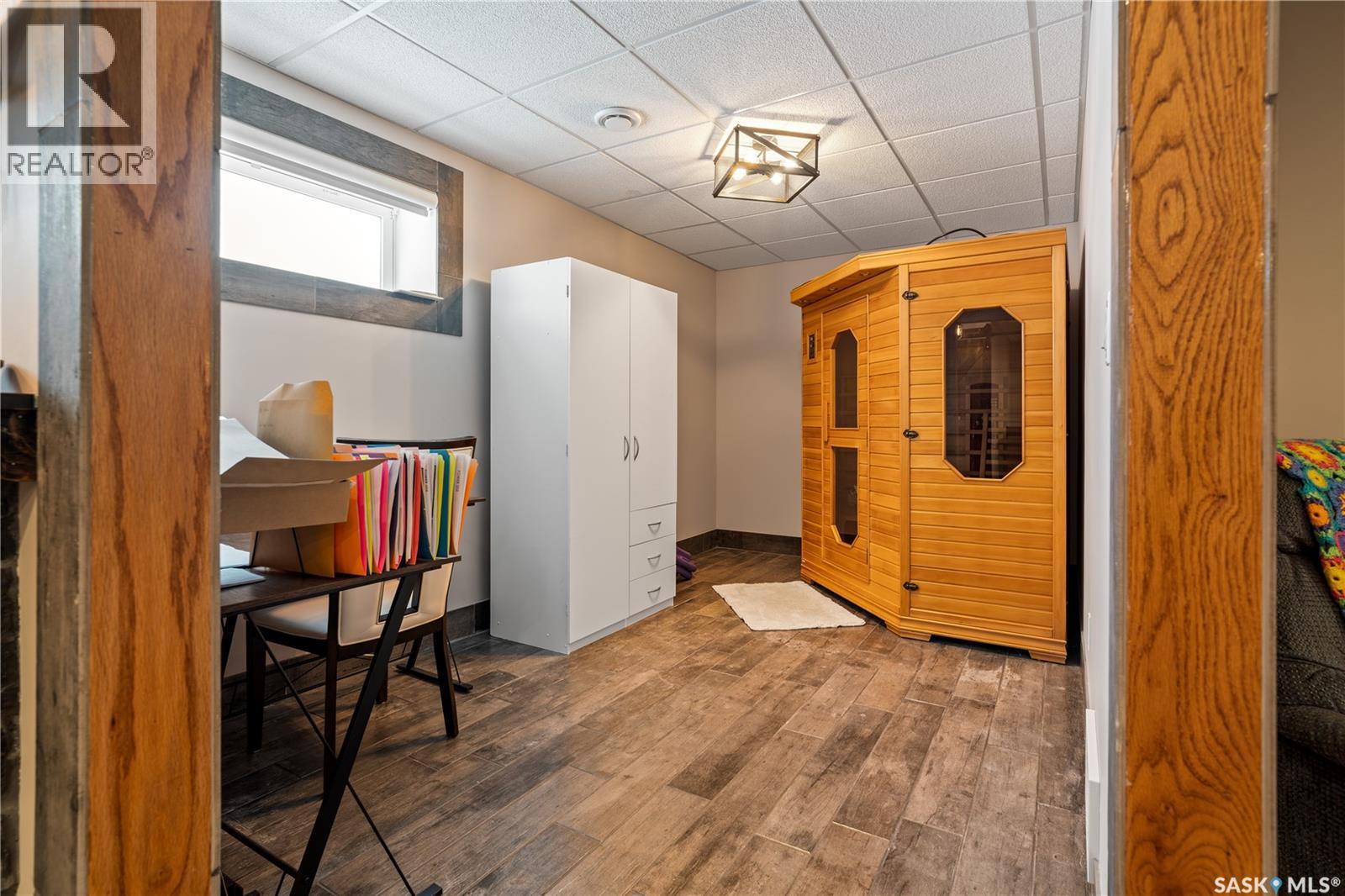 8758 Herman Crescent, Regina, Saskatchewan  S4Y 0B9 - Photo 23 - SK029960