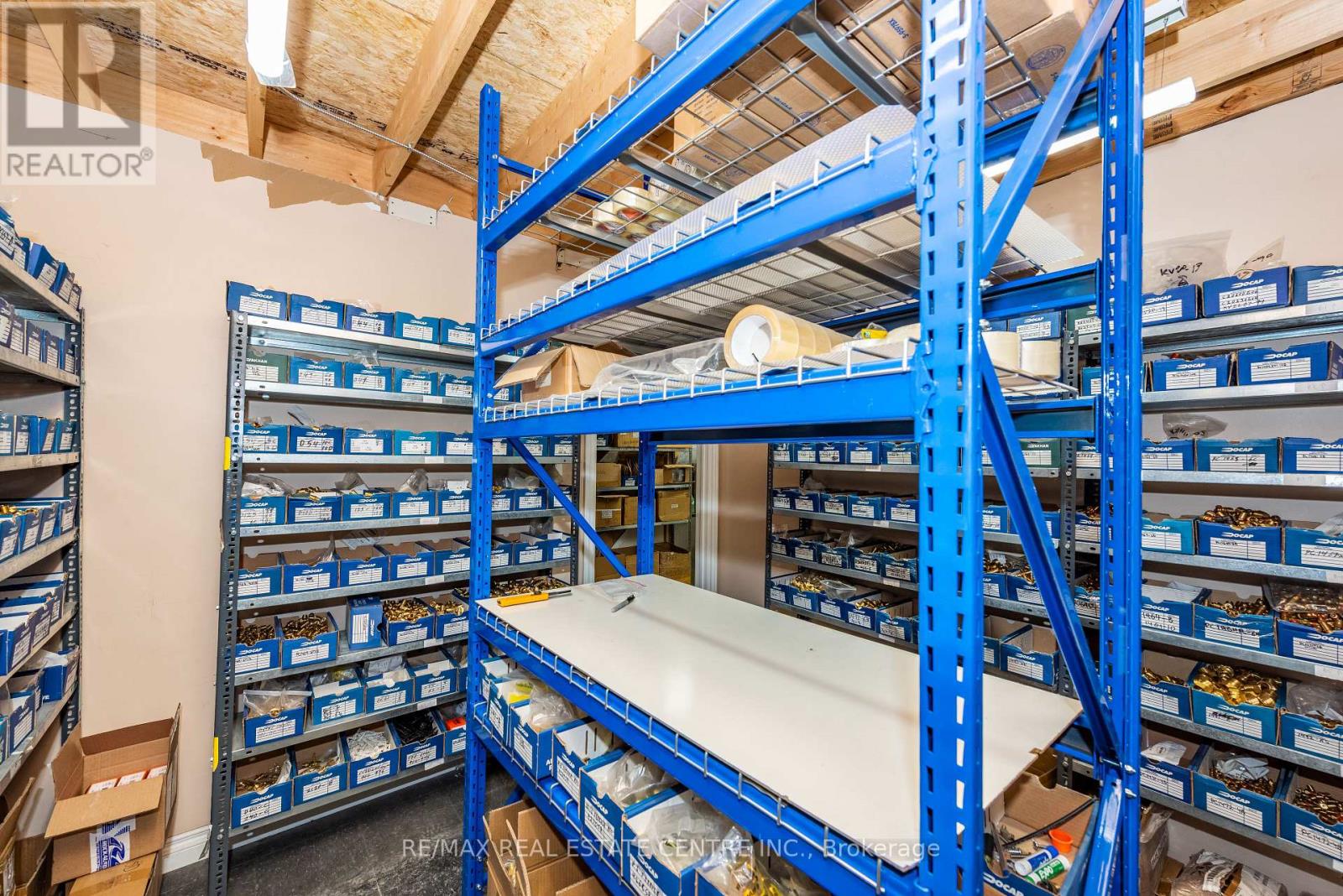 11 - 7171 Torbram Road, Mississauga, Ontario  L4T 3W4 - Photo 8 - W12862656