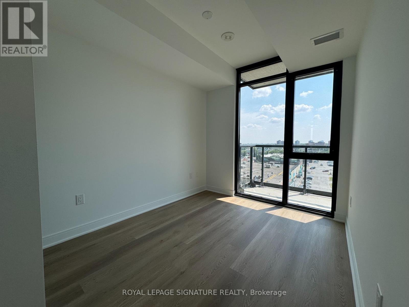 623 - 86 Dundas Street E, Mississauga, Ontario  L5A 1W4 - Photo 12 - W12862658