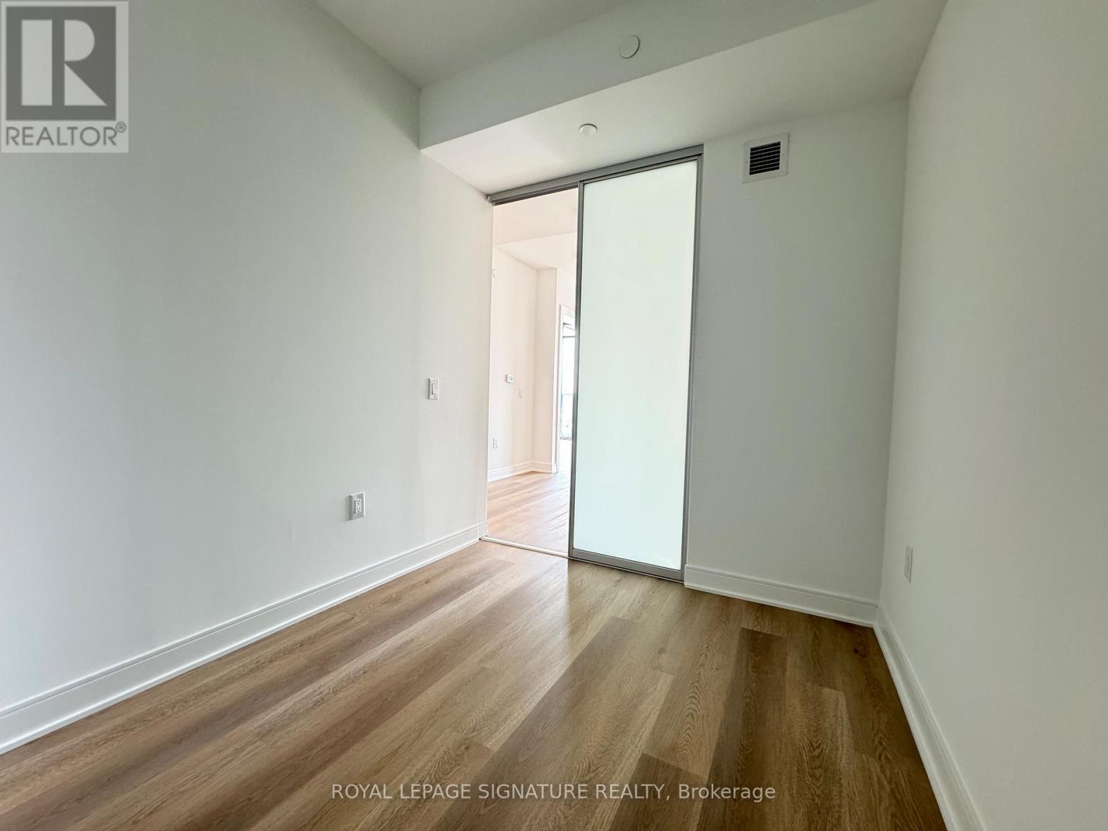 623 - 86 Dundas Street E, Mississauga, Ontario  L5A 1W4 - Photo 8 - W12862658