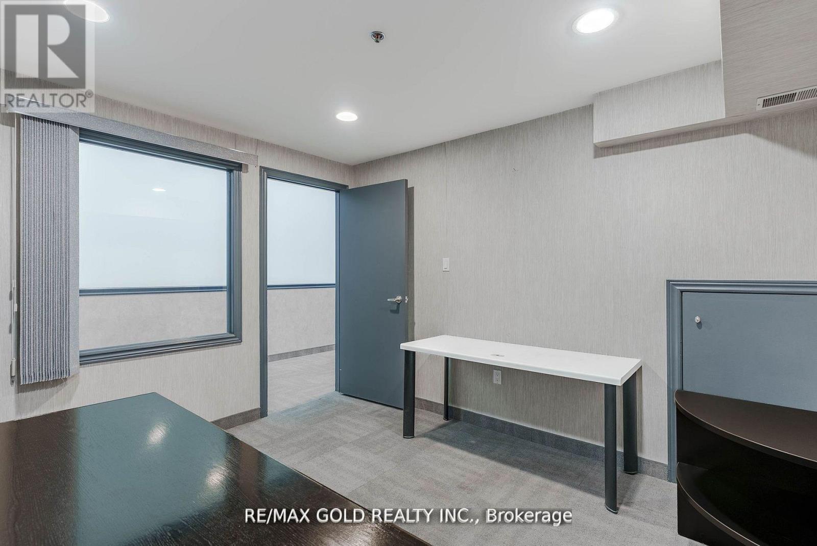 5 - 351 Parkhurst Square, Brampton, Ontario  L6T 0C2 - Photo 11 - W12862700