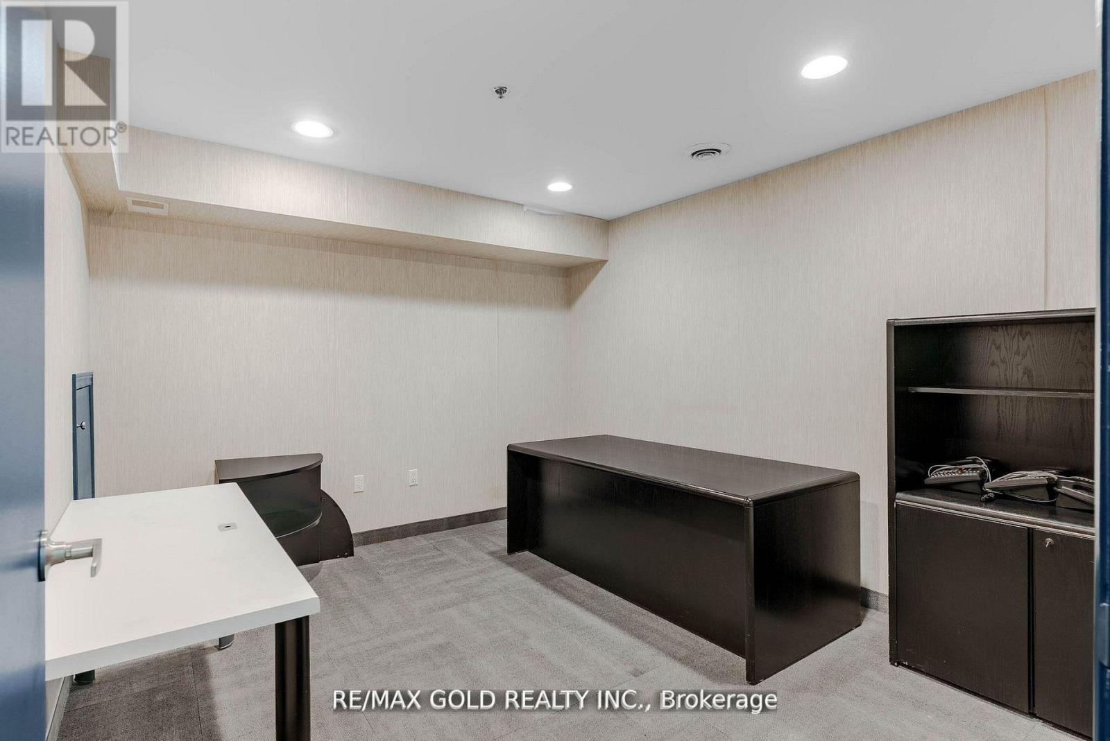 5 - 351 Parkhurst Square, Brampton, Ontario  L6T 0C2 - Photo 6 - W12862700