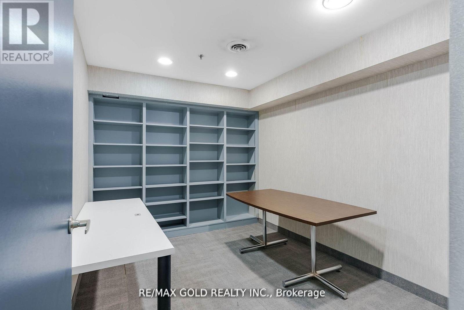 5 - 351 Parkhurst Square, Brampton, Ontario  L6T 0C2 - Photo 7 - W12862700