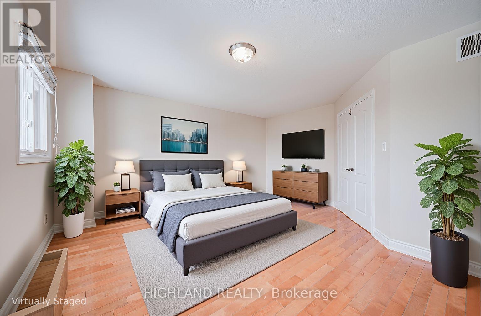 5191 Warwickshire Way, Mississauga, Ontario  L5V 1P8 - Photo 14 - W12862740