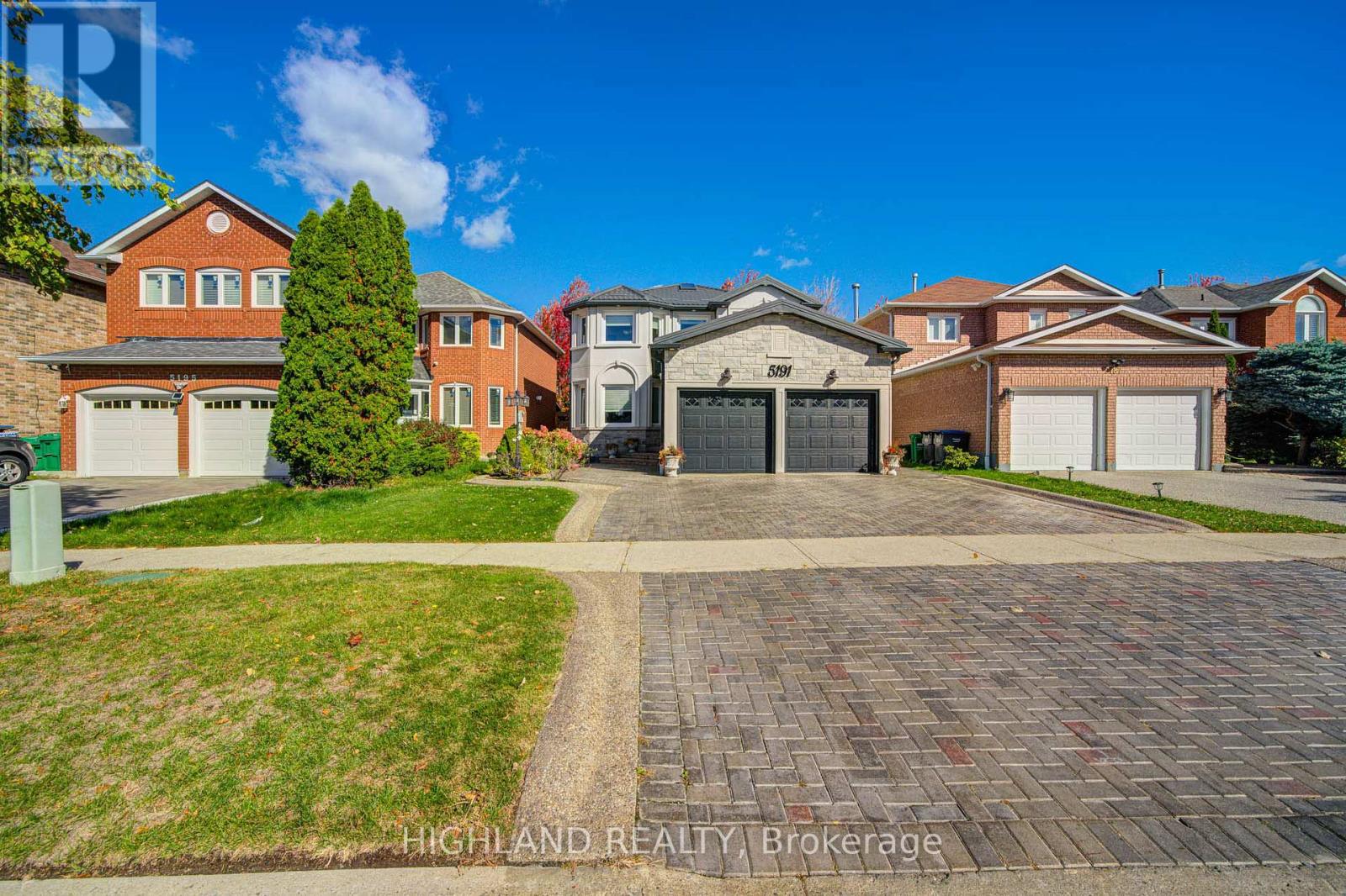 5191 Warwickshire Way, Mississauga, Ontario  L5V 1P8 - Photo 23 - W12862740