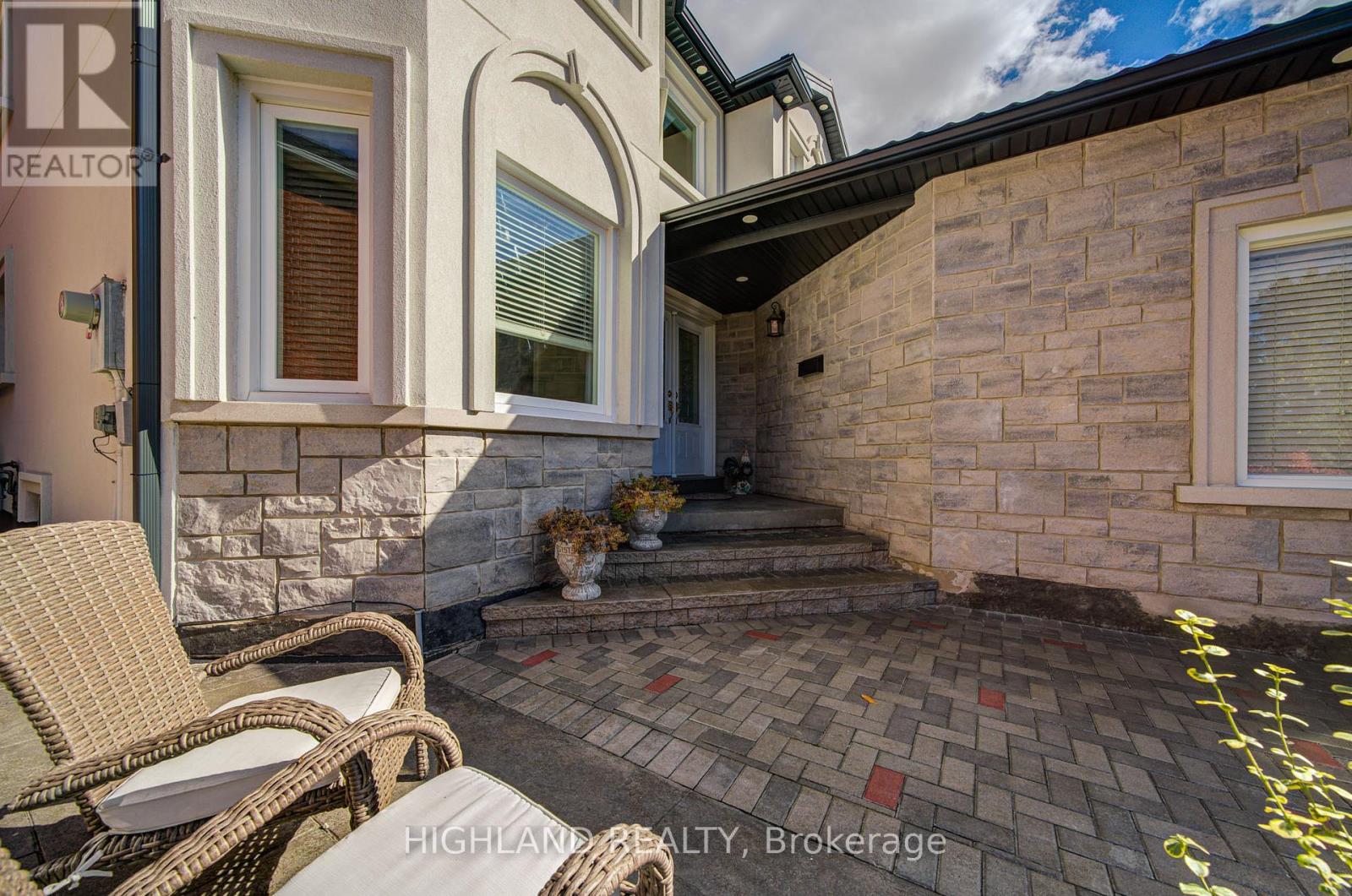 5191 Warwickshire Way, Mississauga, Ontario  L5V 1P8 - Photo 28 - W12862740