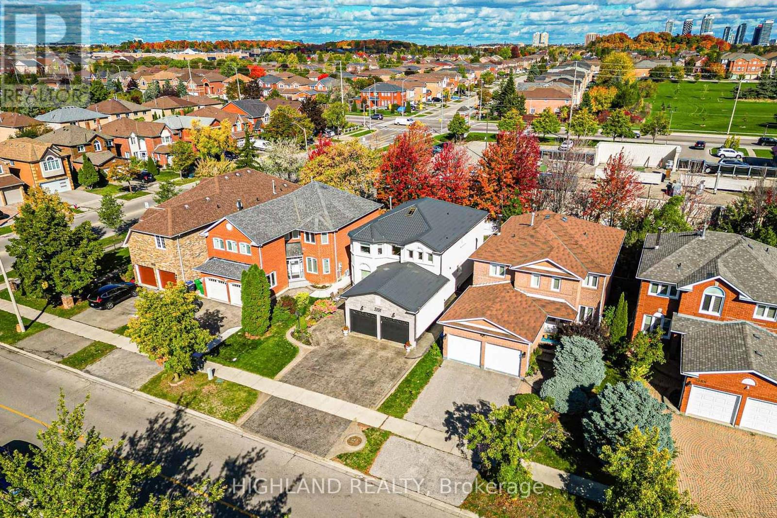 5191 Warwickshire Way, Mississauga, Ontario  L5V 1P8 - Photo 36 - W12862740