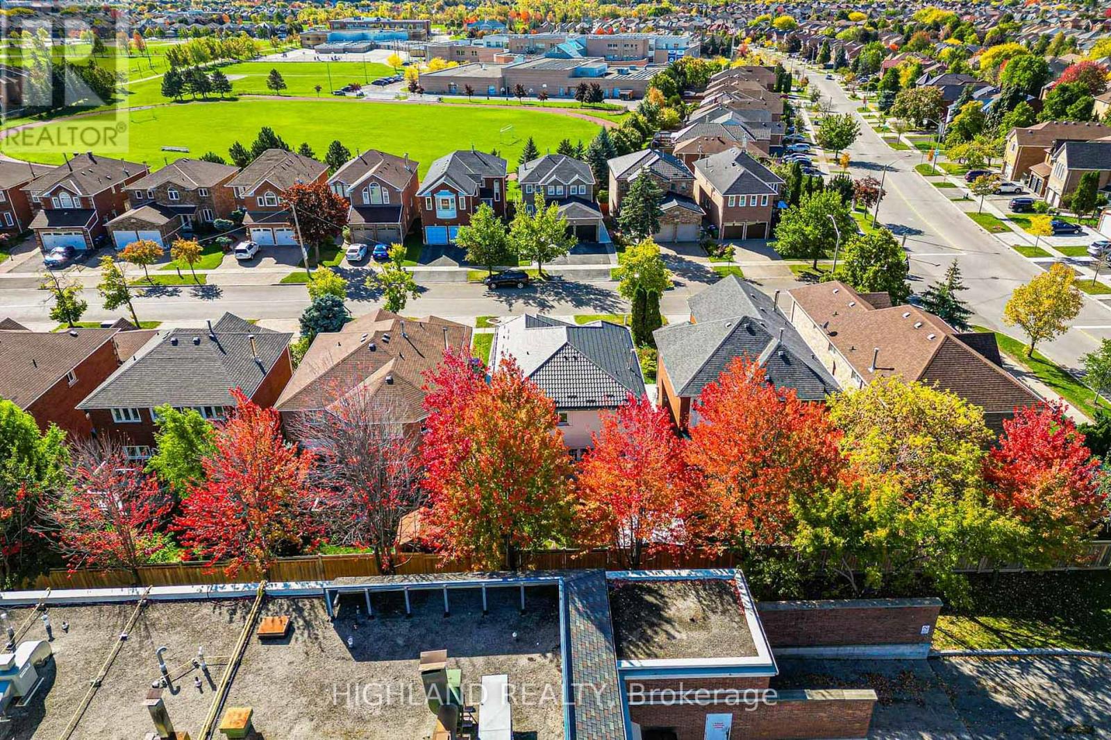 5191 Warwickshire Way, Mississauga, Ontario  L5V 1P8 - Photo 37 - W12862740