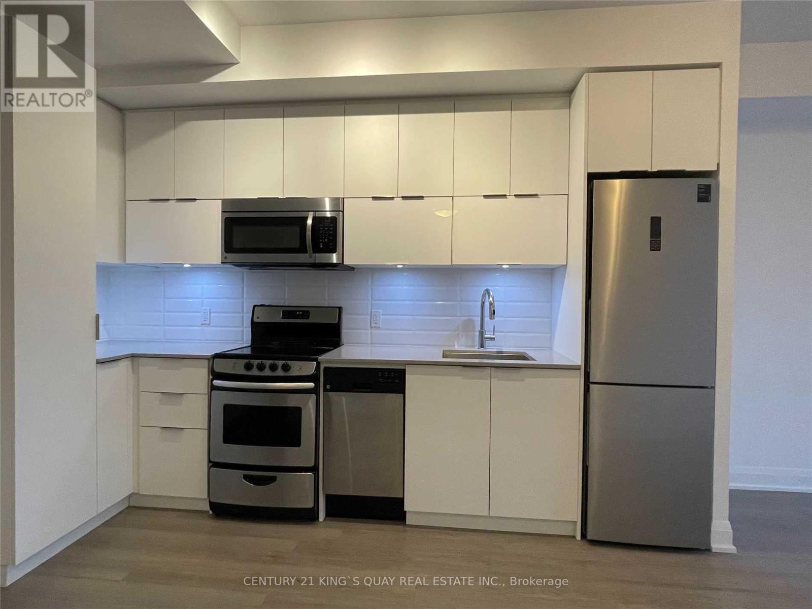 2706 - 56 Annie Craig Drive, Toronto, Ontario  M8V 3A8 - Photo 2 - W12862748