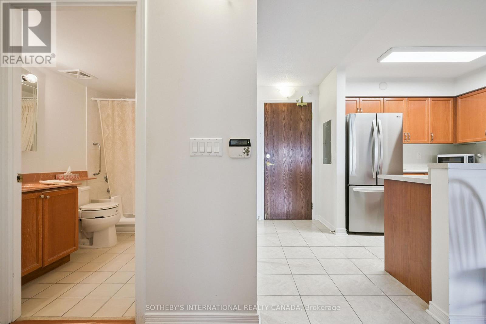 112 - 25 Via Rosedale, Brampton, Ontario  L6R 3J4 - Photo 15 - W12862778