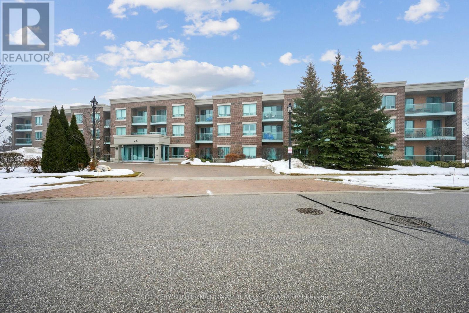 112 - 25 Via Rosedale, Brampton, Ontario  L6R 3J4 - Photo 2 - W12862778