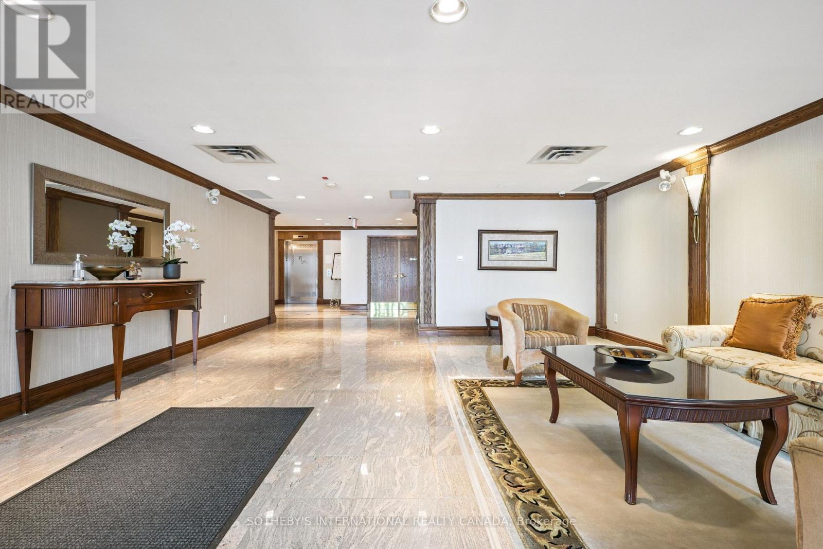 112 - 25 Via Rosedale, Brampton, Ontario  L6R 3J4 - Photo 5 - W12862778